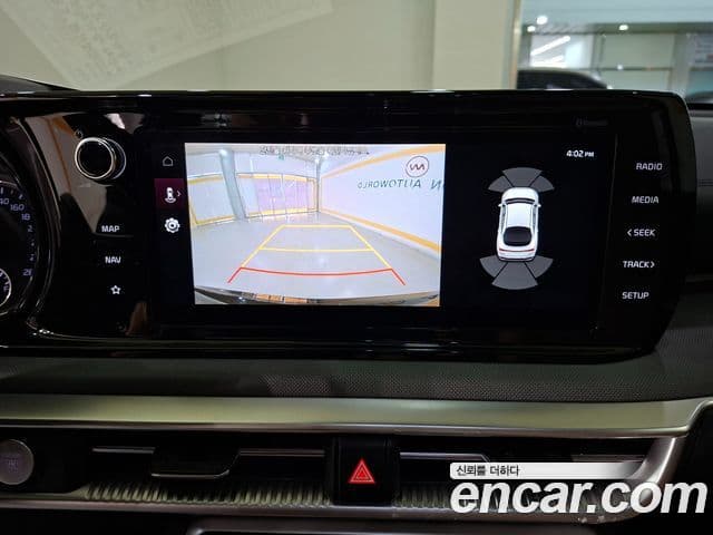 Kia K5 гибрид 3세대 Prestige, 2023 13