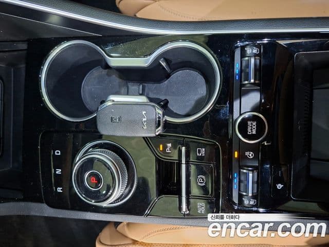 Kia K5 гибрид 3세대 Prestige, 2023 15