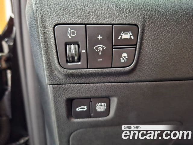 Kia K5 гибрид 3세대 Prestige, 2023 17