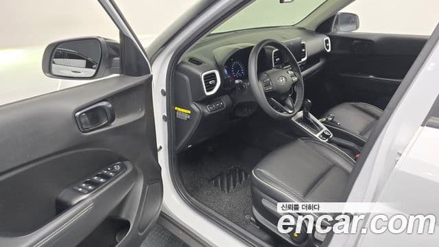 Hyundai Venue 1.6 Flux, 2020 11