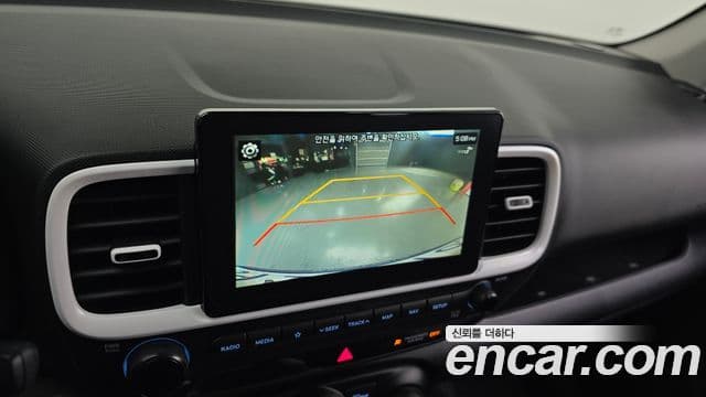 Hyundai Venue 1.6 Flux, 2020 16