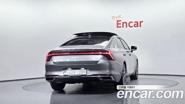 Kia K8 Signature, 2022 4