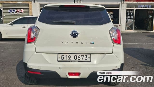 KG모빌리티(SsangYong) Tivoli дизель LX 2WD, 2016 все фото