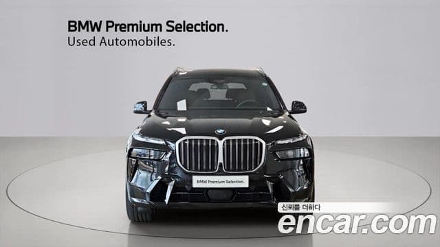 BMW X7 (G07) xDrive 40i M Sport 6인승, 2025 3