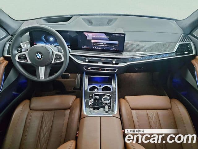 BMW X7 (G07) xDrive 40i M Sport 6인승, 2025 7