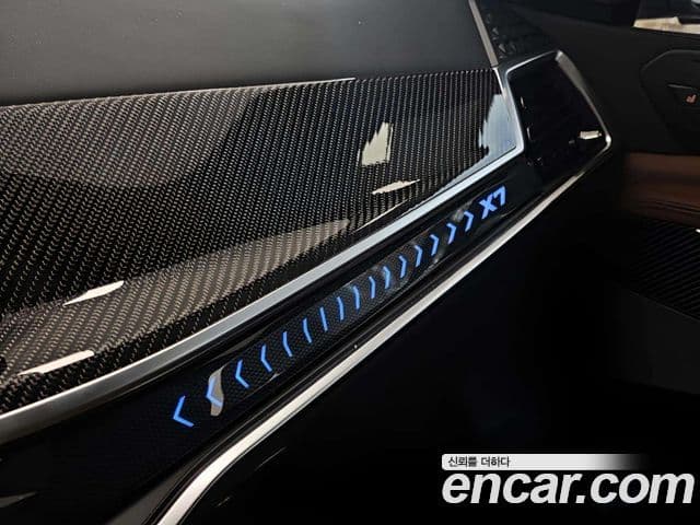 BMW X7 (G07) xDrive 40i M Sport 6인승, 2025 13