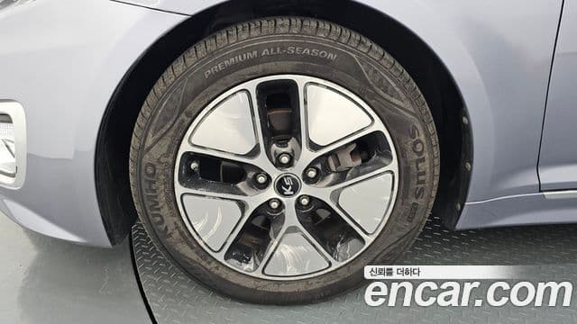 Kia K5 гибрид Noblesse, 2012 все фото