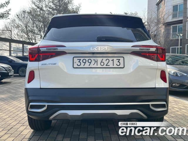 Kia Seltos Signature, 2022 все фото