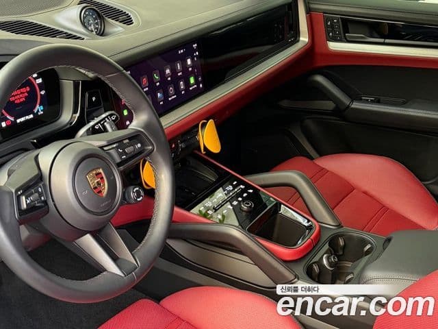 Porsche Cayenne (PO536) 3.0 E-гибрид, 2024 7