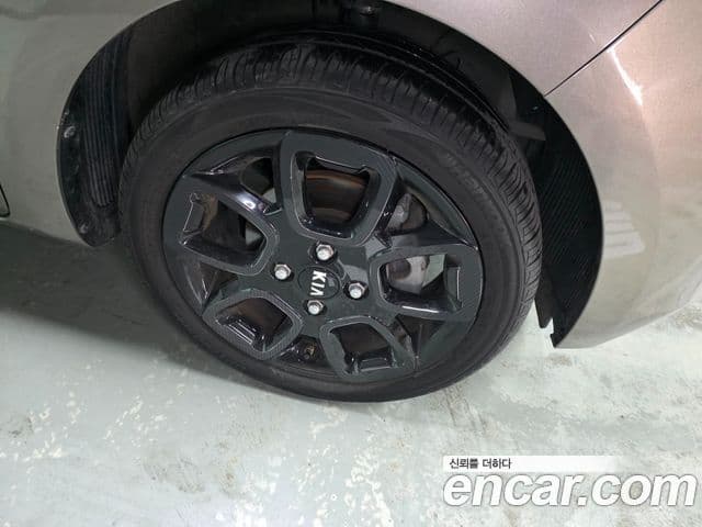 Kia The / новый New Ray Signature, 2021 4