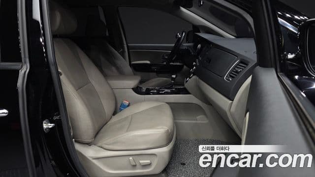 Kia The / новый New Carnival Prestige, 2020 11