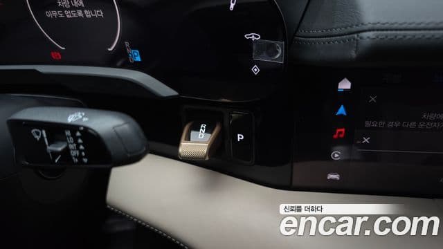 Porsche 타이칸 4S, 2025 9