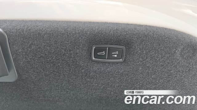 Porsche 타이칸 4S, 2025 19