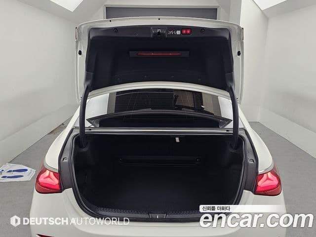 Mercedes-Benz E-класс W214 Avantgarde, 2024 19