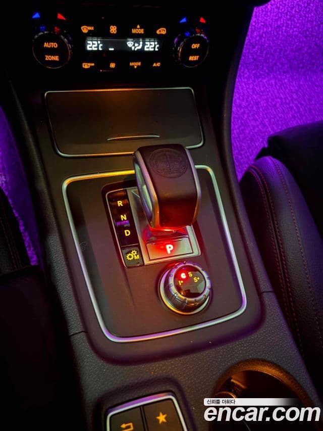 Mercedes-Benz A-класс W176 A45 AMG 4MATIC, 2017 13