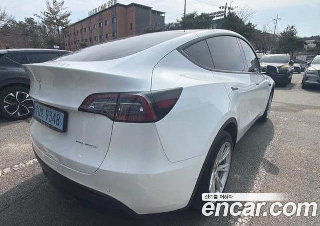 Tesla модель Y Long Range AWD, 2022 6