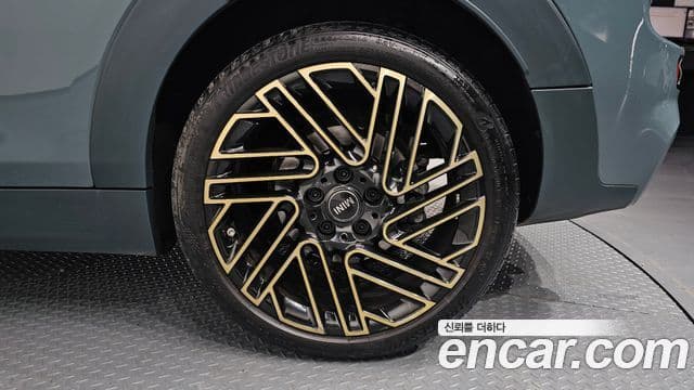 Mini Cooper 클럽맨 2세대, 2023 все фото