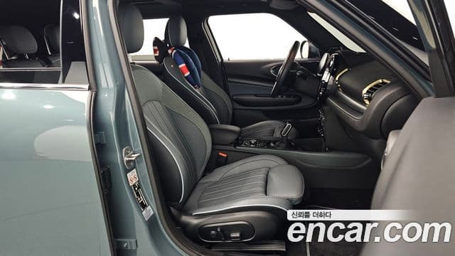 Mini Cooper 클럽맨 2세대, 2023 10