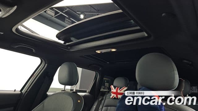 Mini Cooper 클럽맨 2세대, 2023 17