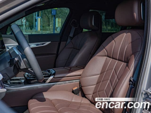 BMW 7시리즈 (G70) 740i sDrive M Sport, 2023 7