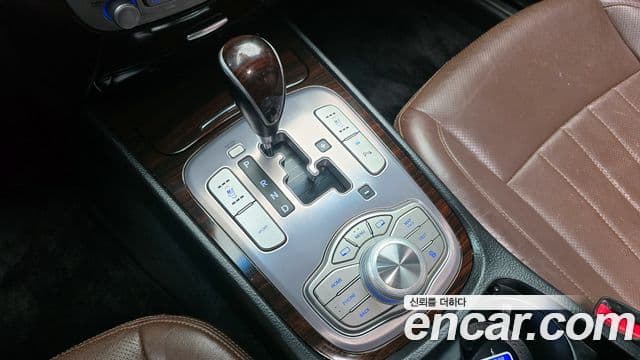 Hyundai Genesis Special, 2013 9