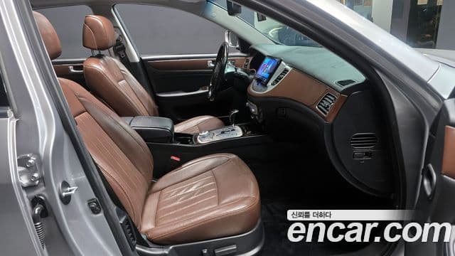 Hyundai Genesis Special, 2013 10