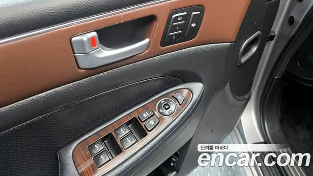 Hyundai Genesis Special, 2013 19