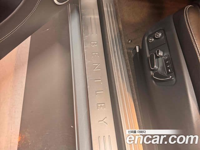 Bentley Continental GT 2세대 4.0 GT, 2017 8