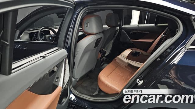 BMW 5시리즈 (G60) 530i xDrive M Sport, 2025 12