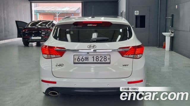 Hyundai i40 Premium, 2012 4