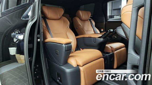 Toyota Alphard 4세대 2.5 HEV Executive AWD, 2024 13