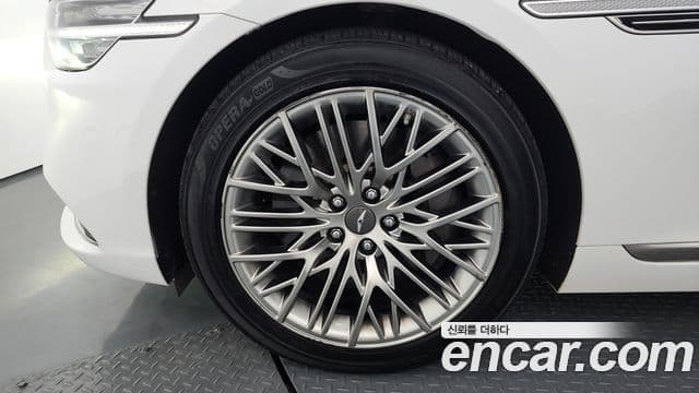 Genesis G90 Premium Luxury, 2021 все фото