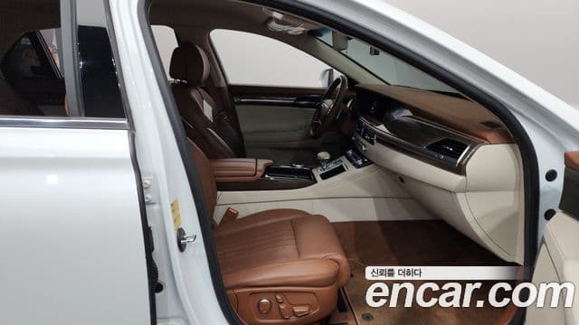 Genesis G90 Premium Luxury, 2021 11