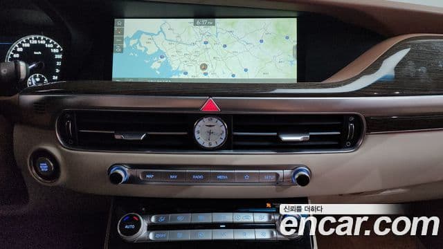 Genesis G90 Premium Luxury, 2021 14