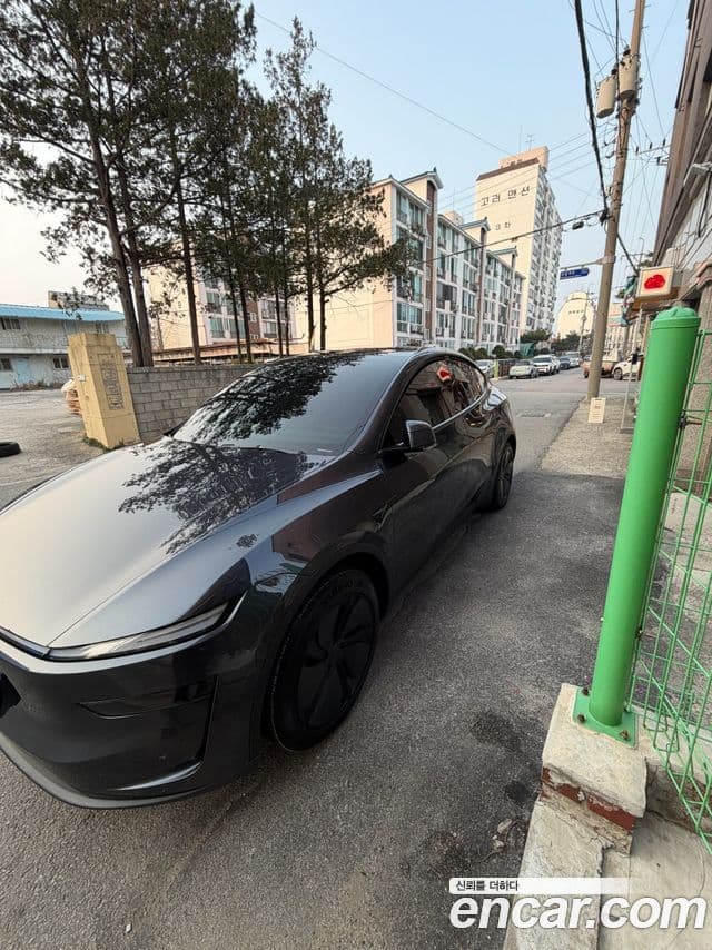 Tesla модель Y Long Range AWD, 2025 2