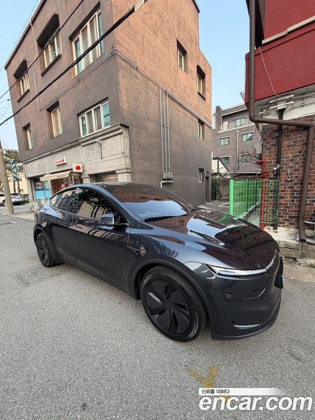 Tesla модель Y Long Range AWD, 2025 3