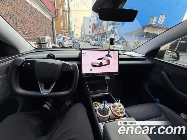 Tesla модель Y Long Range AWD, 2025 8