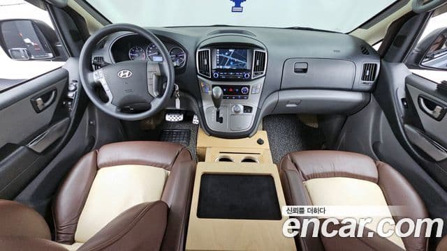 Hyundai Grand Starex 4WD кемпер, 2017 7