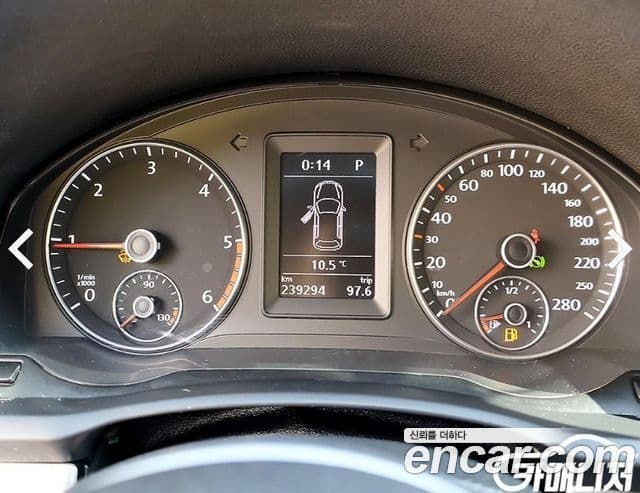 Volkswagen 시로코 2.0 TDI R-Line, 2012 6