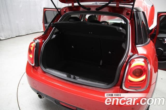 Mini Cooper D 3세대, 2018 6