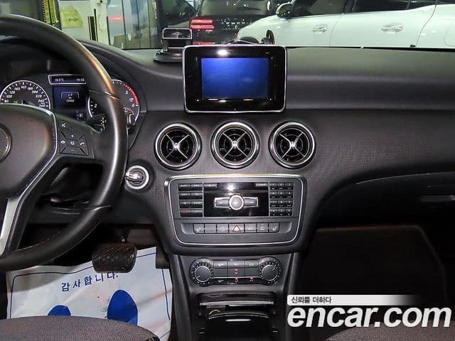 Mercedes-Benz A-класс W176 Style, 2015 11