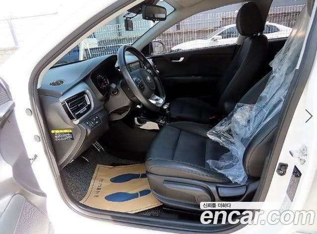 Kia Stonic Prestige, 2018 все фото