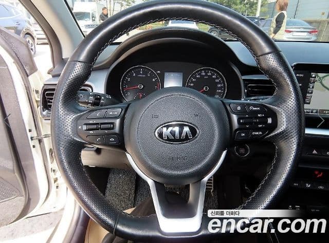 Kia Stonic Prestige, 2018 8