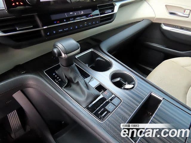 Toyota Sienna 4세대, 2023 12