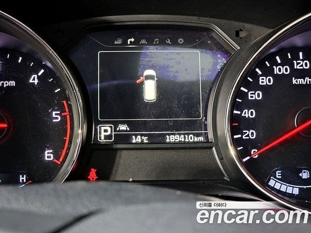 Kia All New Carnival Noblesse, 2016 7