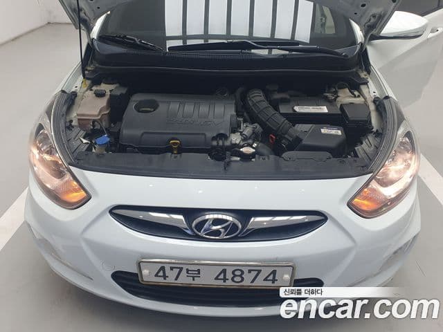 Hyundai Accent(новый кузов / новое поколение) Premier, 2011 20