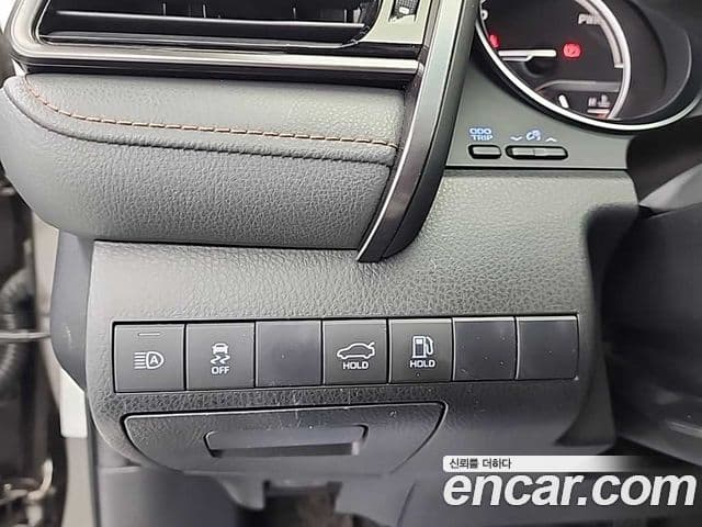 Toyota 캠리 (XV70) 2.5 LE гибрид, 2021 17