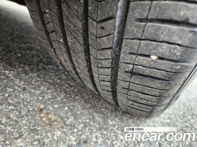 Genesis EQ900 Prestige, 2016 13