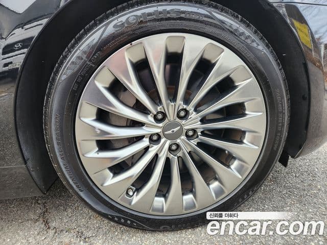 Genesis EQ900 Prestige, 2016 14