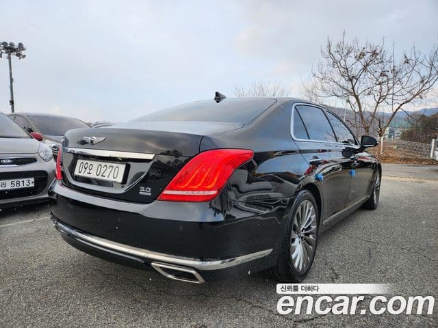 Genesis EQ900 Prestige, 2016 15